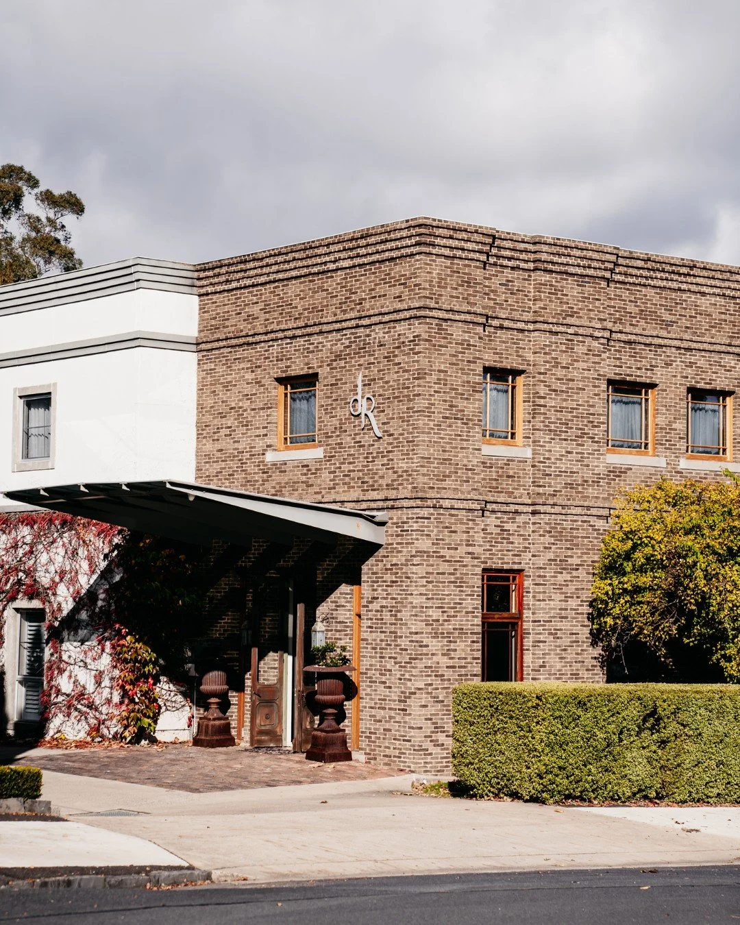 Boutique charm, beautifully preserved. The de Russie facade is a nod to timeless architecture and the rich history of Orange. 
✨ Book direct & save ~ link in bio.