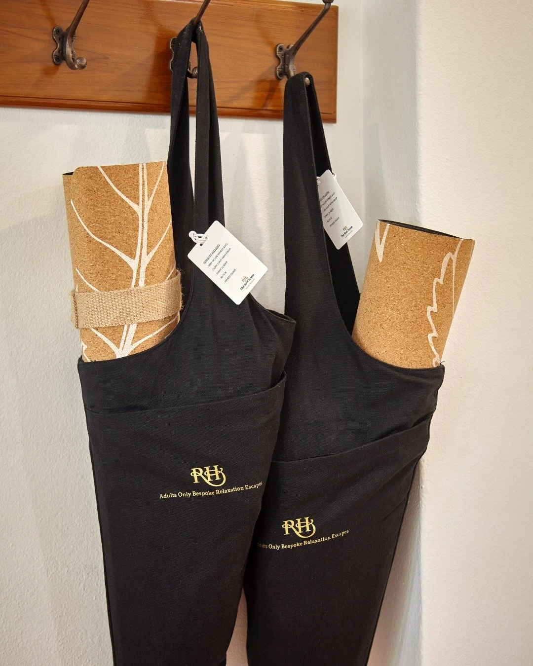 Every suite is designed with wellbeing in mind. With yoga mats and blocks provided in-room, your personal practice is always within reach.
See the full list of our 28+ signature inclusions & experiences ~ link in bio.