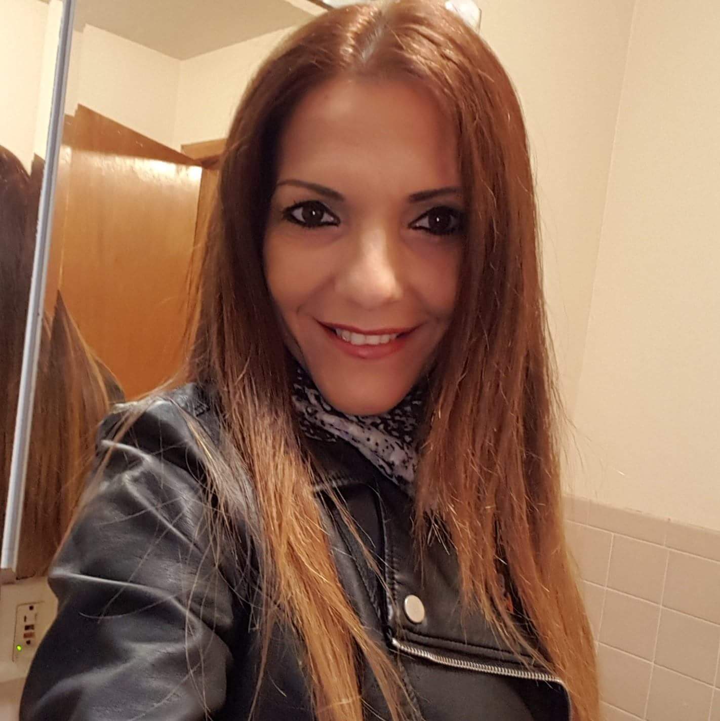 SARAH FARINA