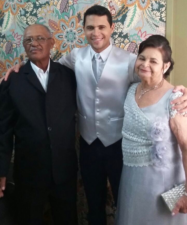 VALDECI, DREI, LUIS - Mom, Dad, brother