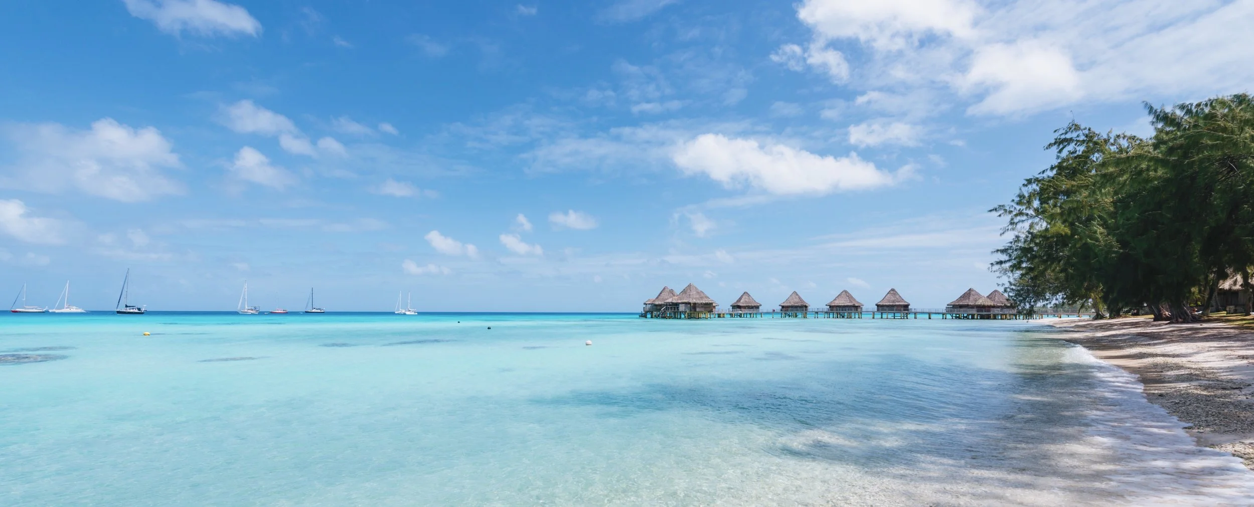 beach-front-bungalow-at-beautiful-blue-ocean-beach-2022-11-02-04-10-51-utc.jpg