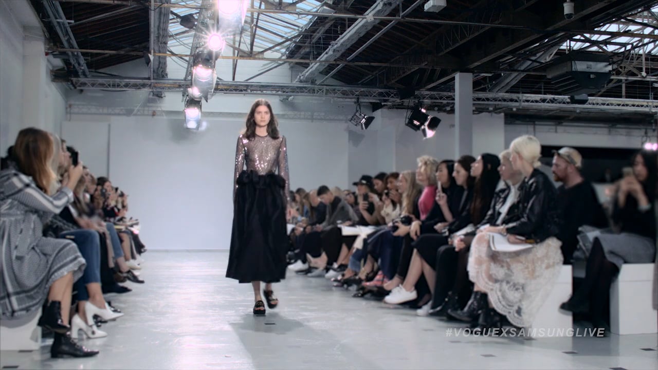 ELLERY VOGUEXSAMSUNG LIVE-HD