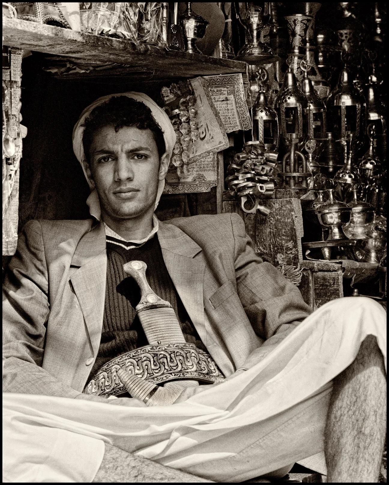 Handsome Yamani trader , Souq al Milh Sana'a 2007.