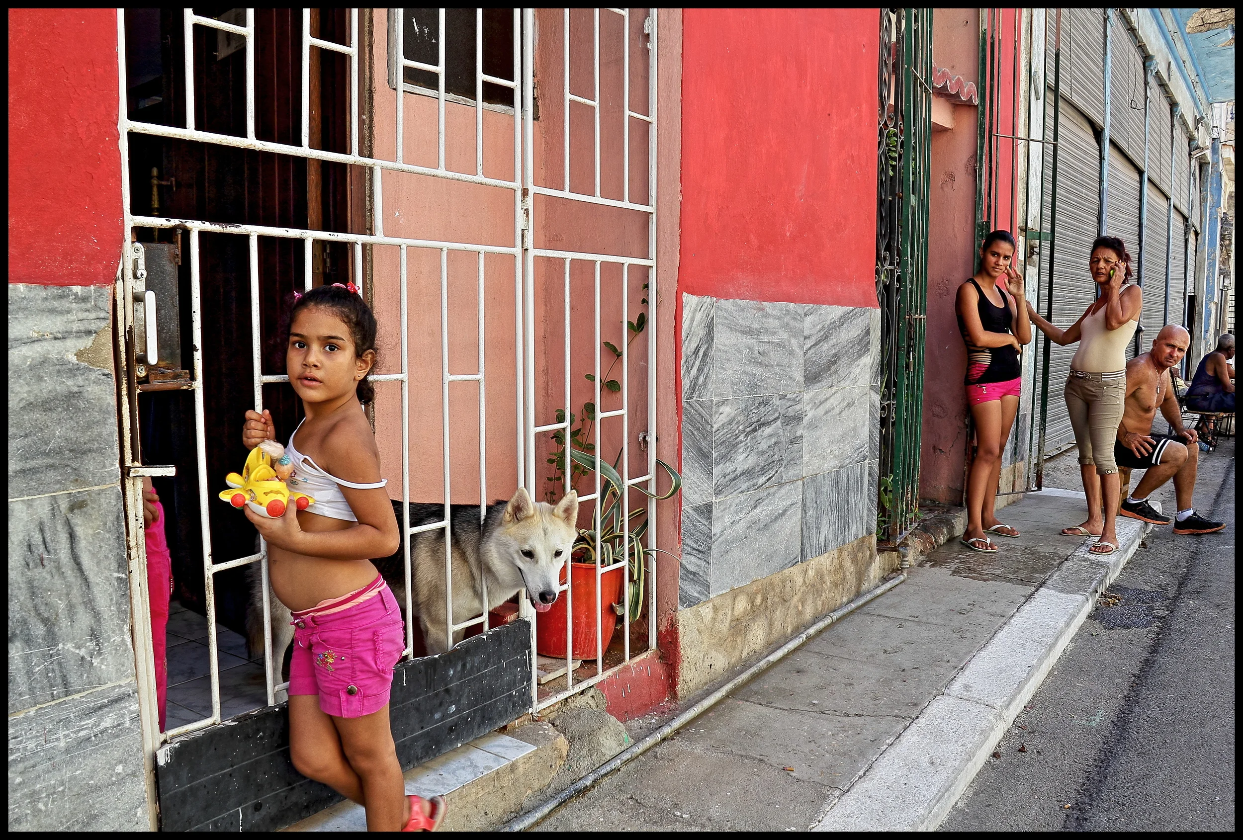 Little girl and her pet , Havana 2016.
