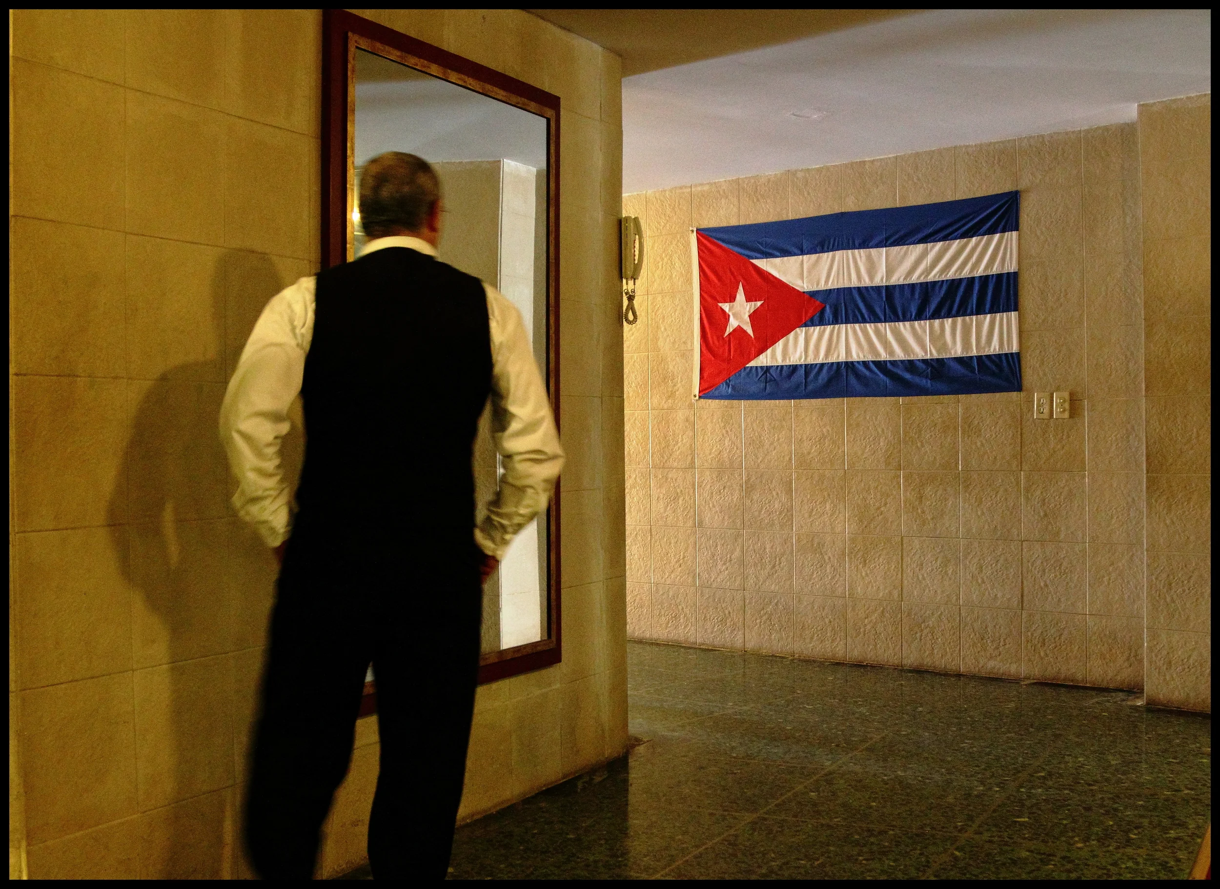 Lift Man at "Le Torre " restaurant, Havana 2016.
