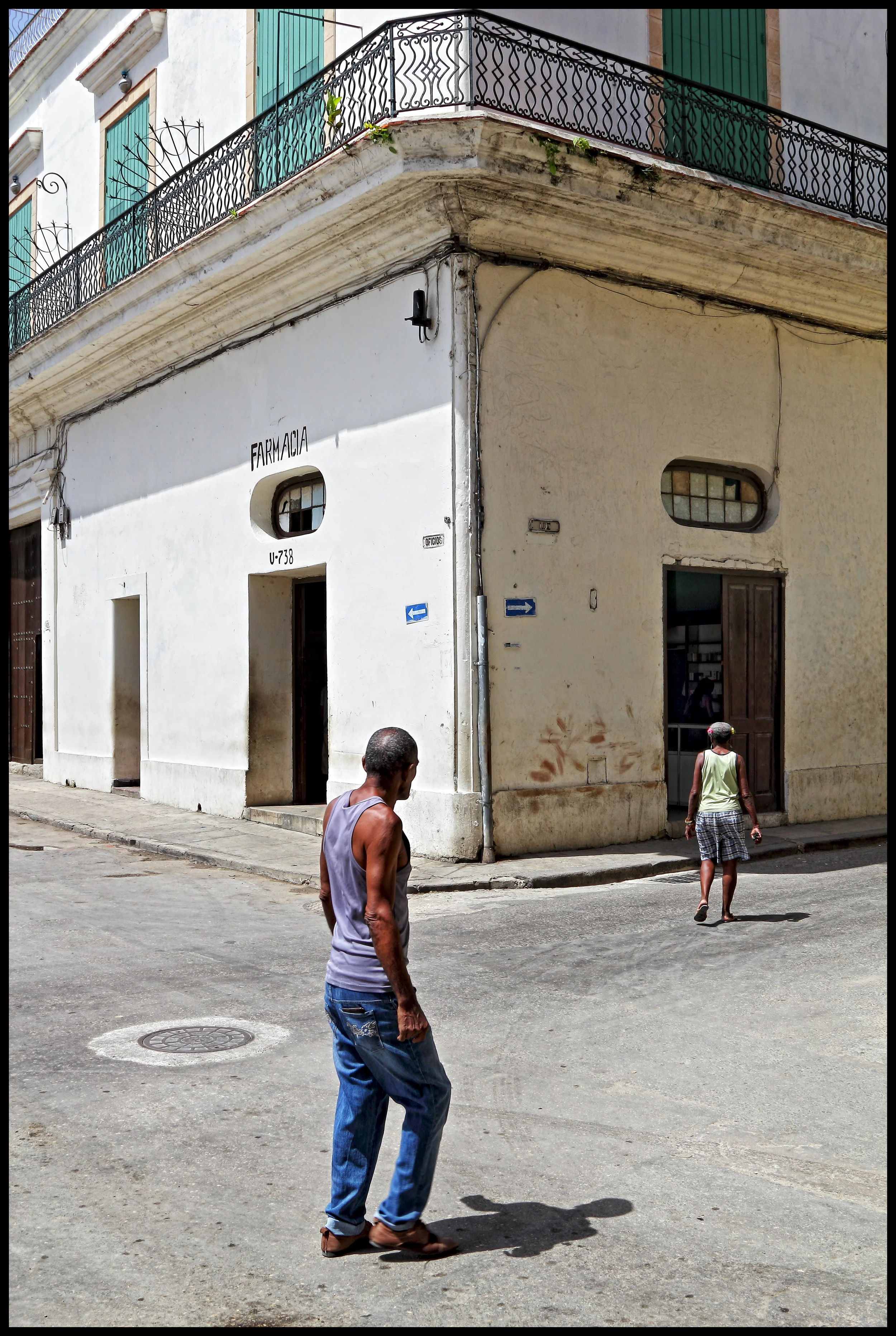 Farmacia , old Havana 2016.