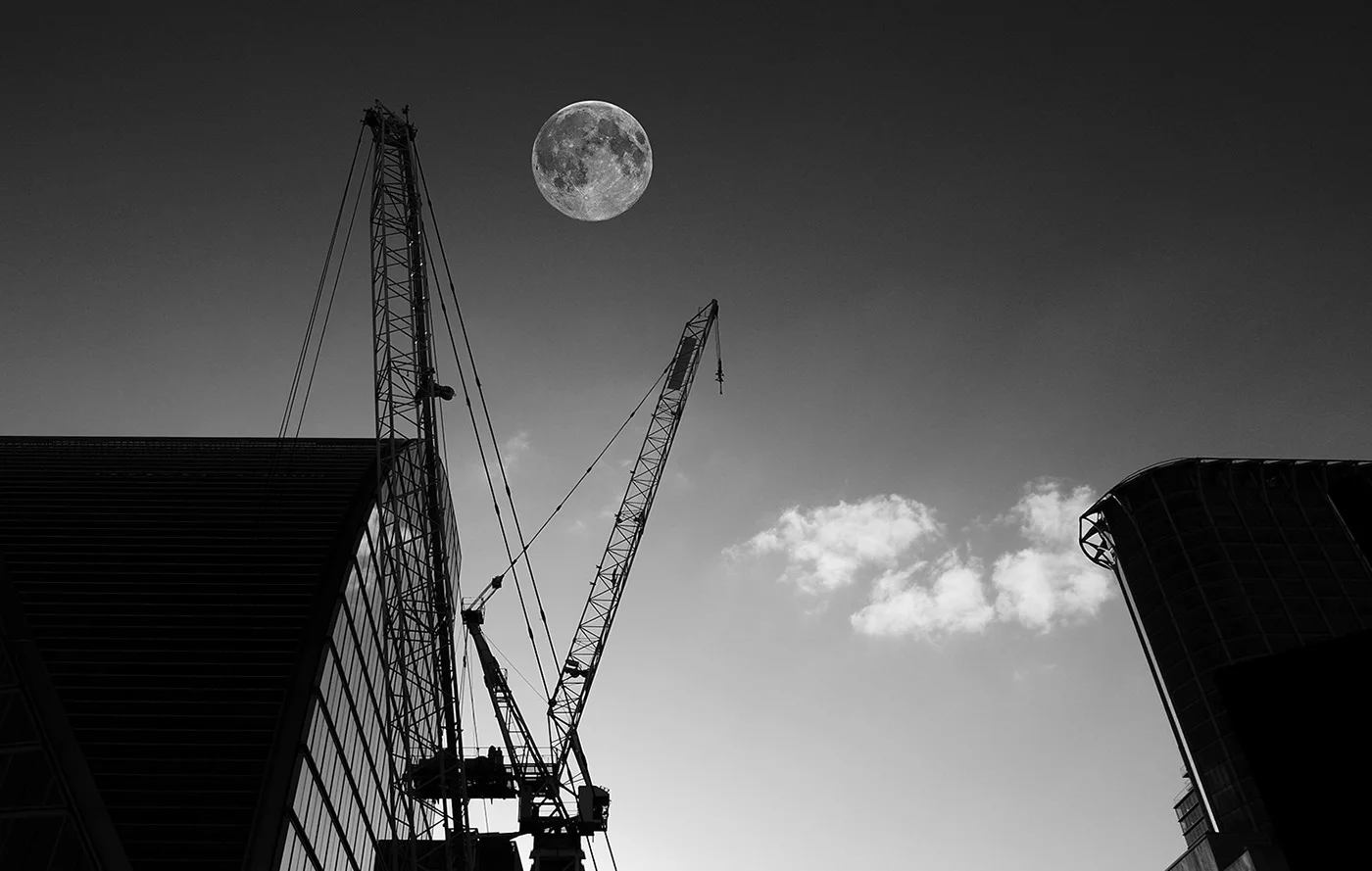to-the-moon-vladimir-petek-photography.jpg