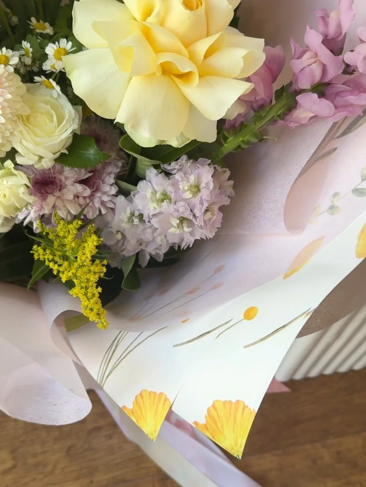FOR THE QUEENS ✨👑

Thoughtful pieces, chosen to make gifting feel easy.

Explore the full edit online 🌷