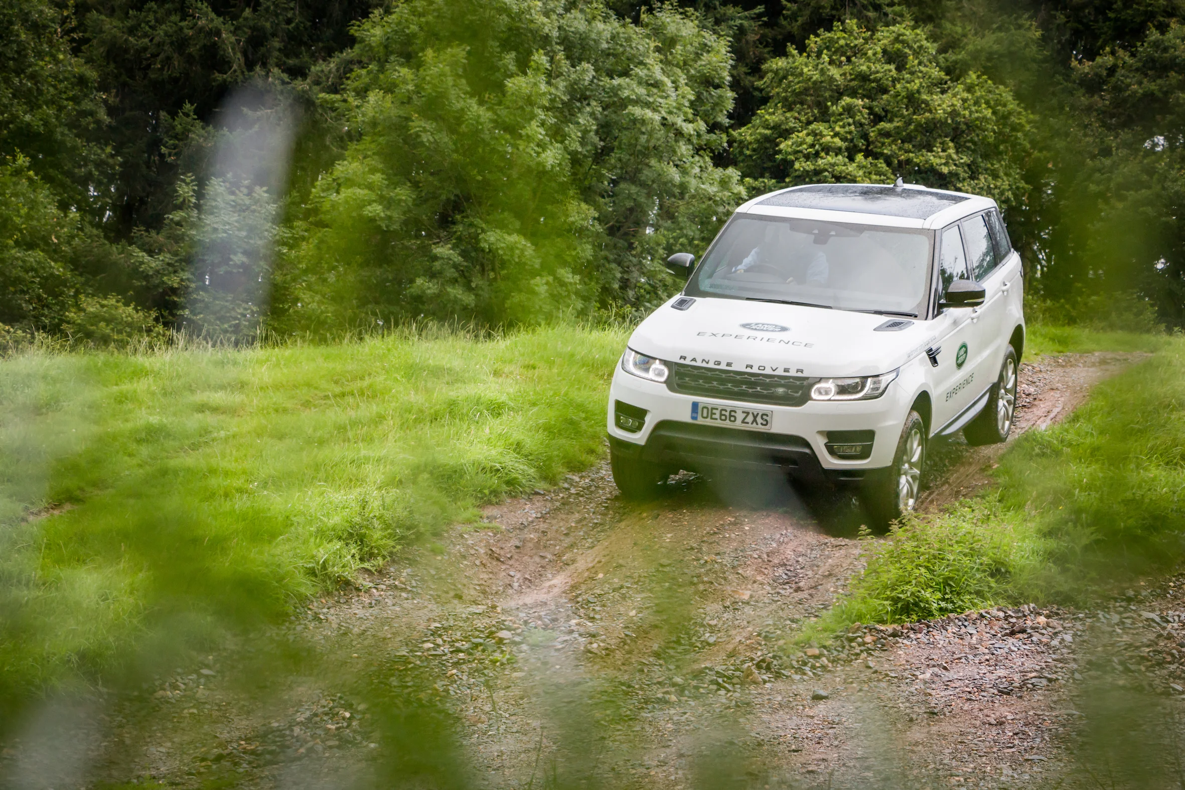 Land Rover Experience - Descending 