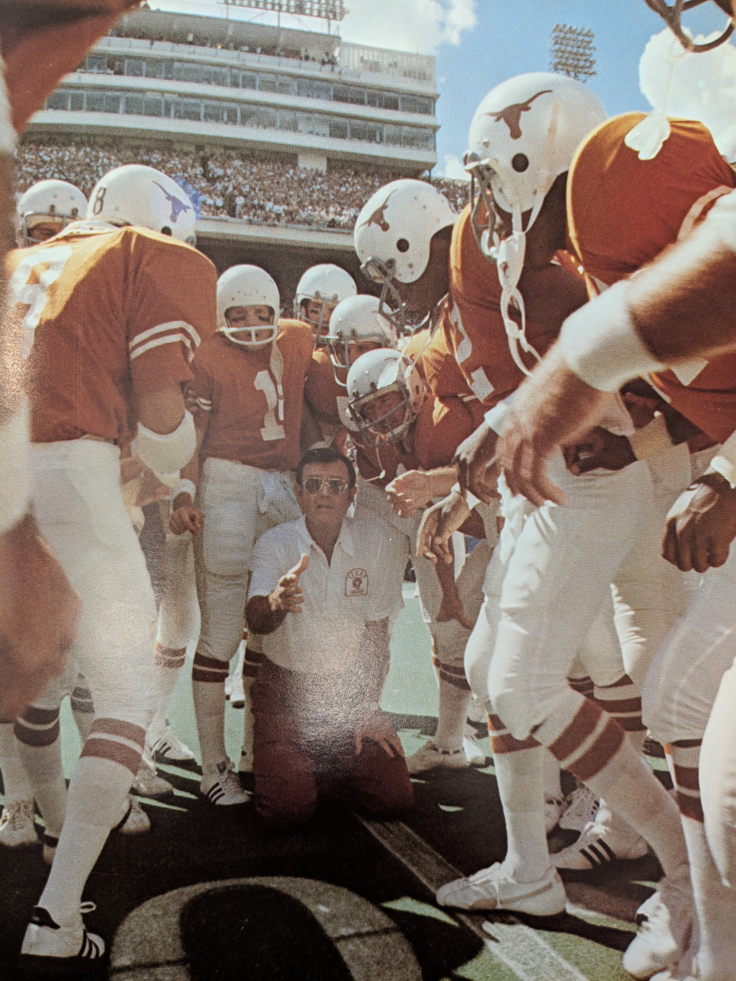 Former Longhorn Earl Campbell gives donation to National Multiple