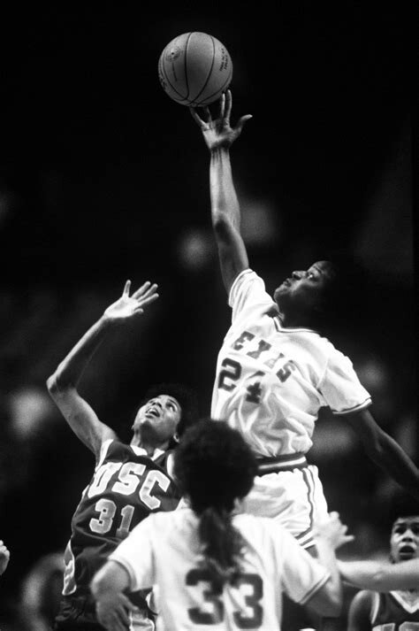    Clarissa Davis, Barcelona 1992 1 Bronze    A two-time All-American for Texas, Davis was the recipient of the Naismith Trophy in 1987 and 1989, recognizing her as the National Player of the Year. In her senior season of 1989, she also claimed the W