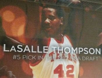  5. LaSalle Thompson (1979-82) best true center by a wide margin, 6’10” LaSalle Thompson averaged 16.8 points per game in Austin—and his scoring was his weakest attribute.Thompson’s 145 blocks stood as a school record for 10 years (they’re now sevent