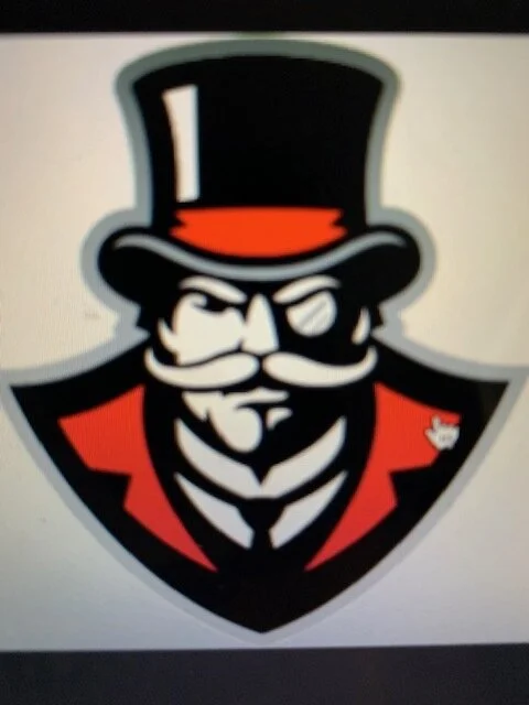 The Govs couldn't hold a lead and succumbed to the Arkansans but I was so impressed by the Austin Peay helmet logo -- a distinguished looking chap who resembles the Monopoly guy with the tophat -- that I ordered a Governors t-shirt to add to my collection.