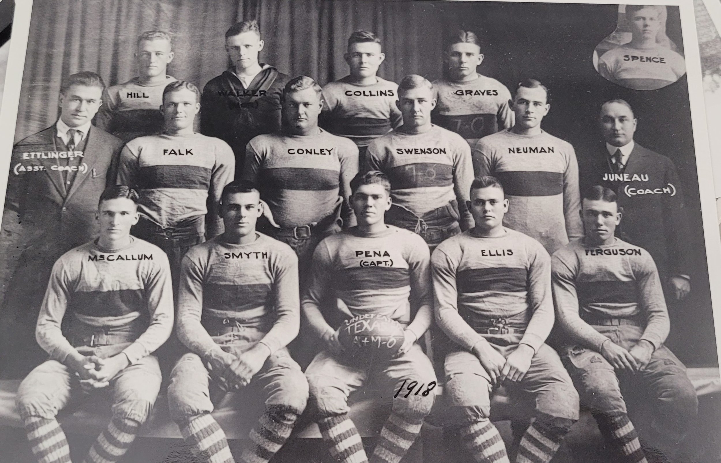 1918 team football.jpg
