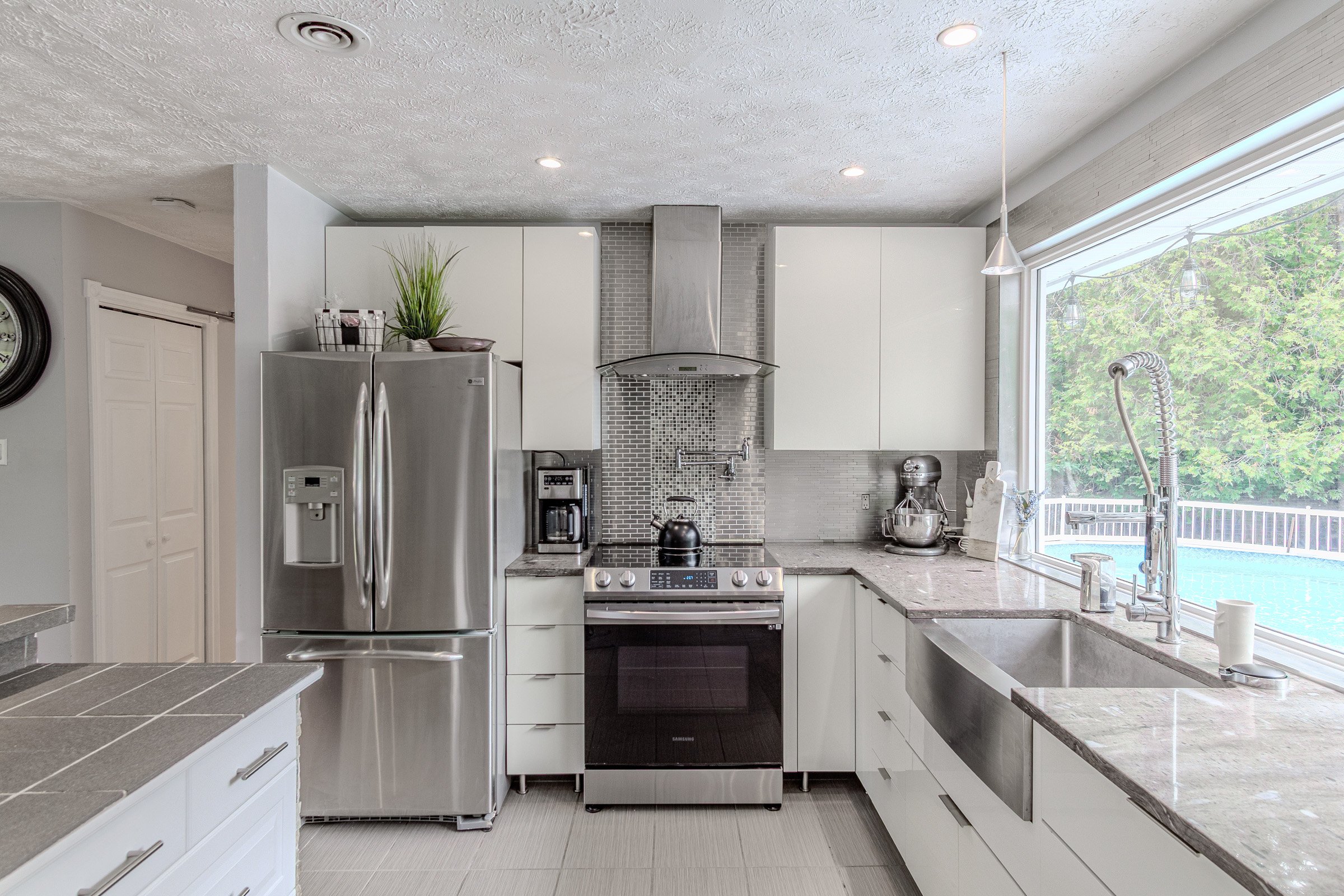 54 Ball Park Ave-1018.jpg