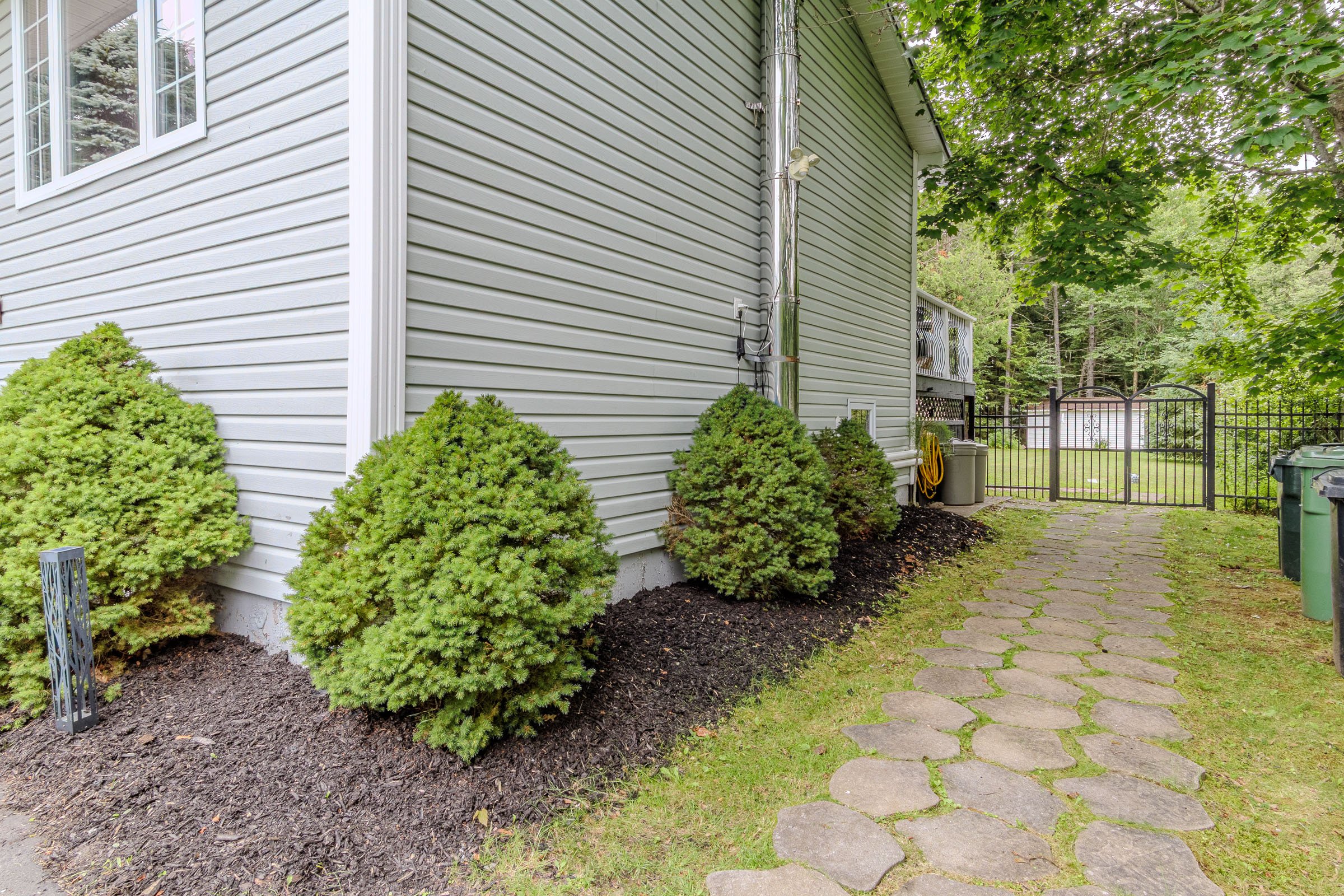 54 Ball Park Ave-1041.jpg