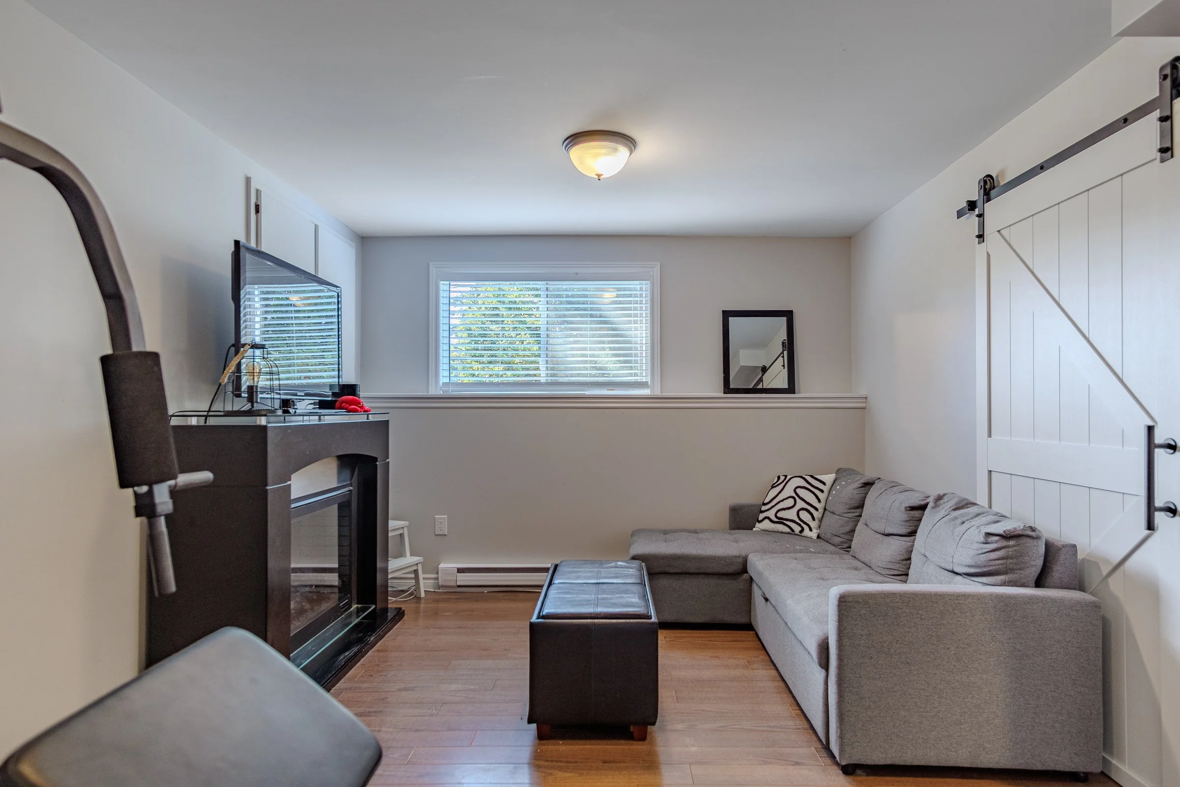 10 Templeton Crt-121.jpg