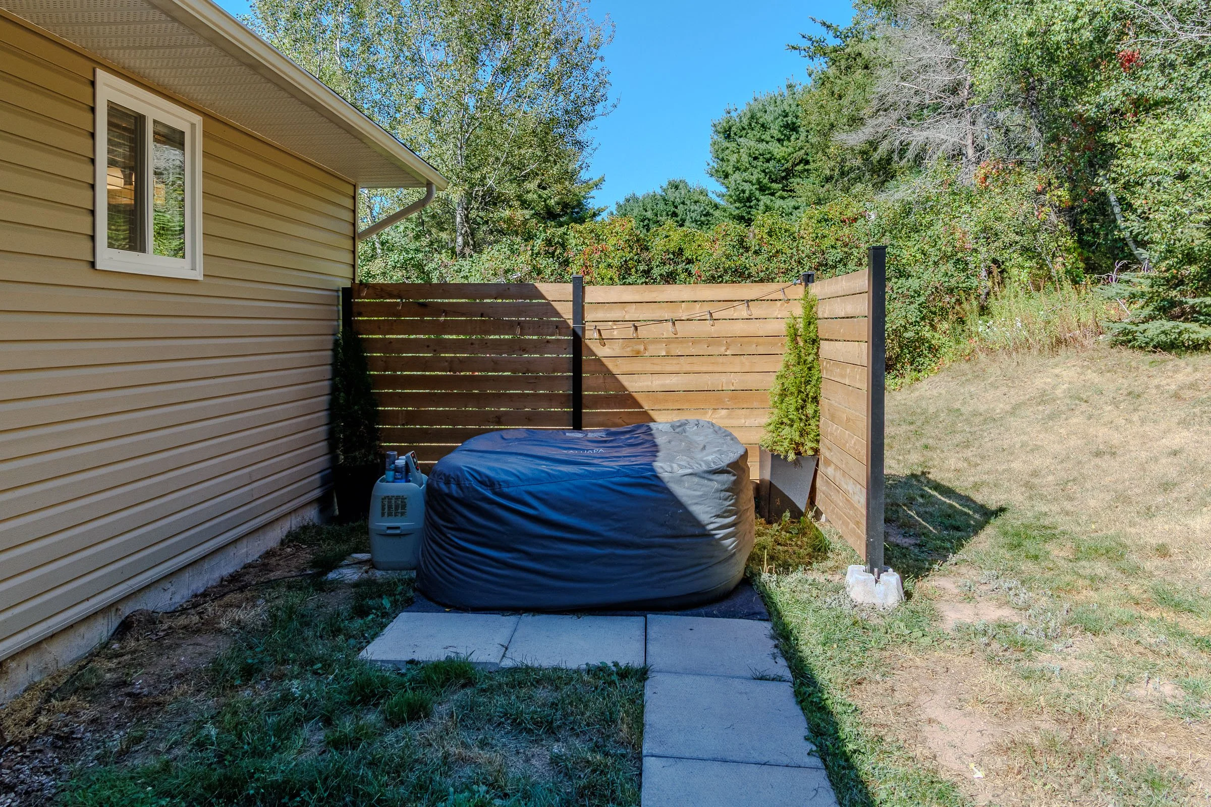 10 Templeton Crt-127.jpg