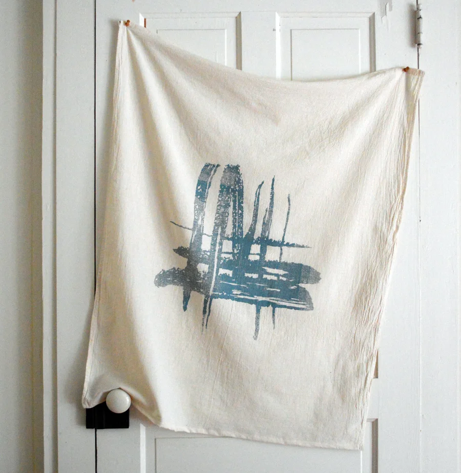 brush strokes towel 