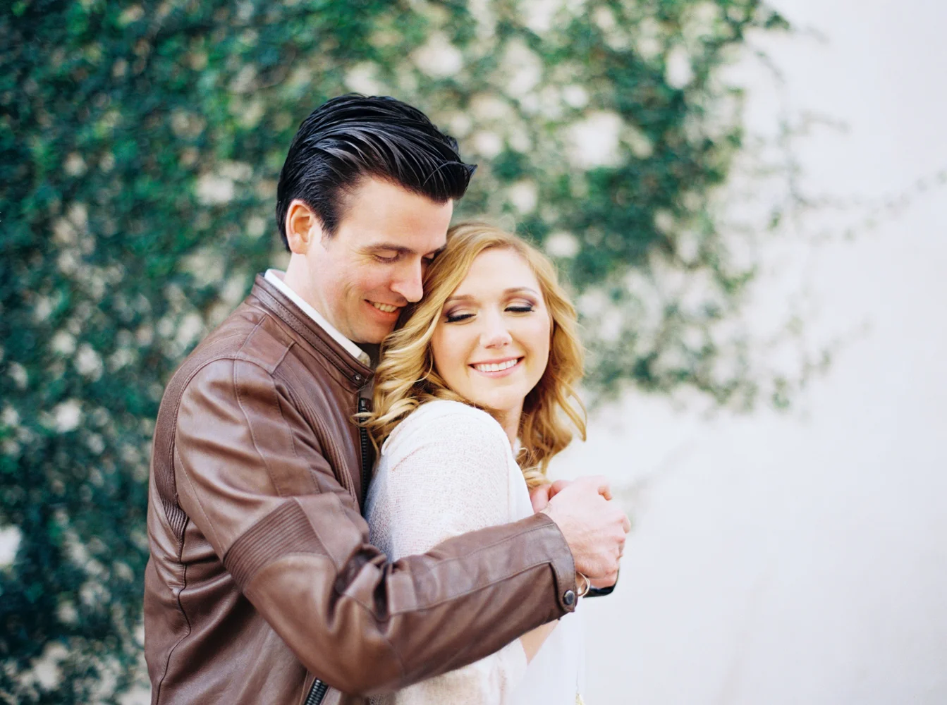 DOWNTOWN AUSTIN ENGAGEMENT SESSION PHOTO