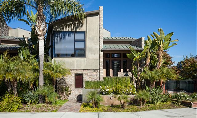 <p class="sold-listings">1402 E. BALBOA BLVD<br/>NEWPORT BEACH, CA 92661<br/><strong>LEASED<br/> $16,000/MONTH </strong></p>