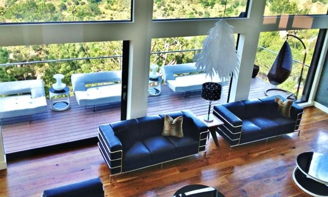 <p class="sold-listings">1735 SUMMIT RIDGE<br/>BEVERLY HILLS, CA 90210<br/><strong>LEASED<br/> $15,500/MONTH </strong></p>