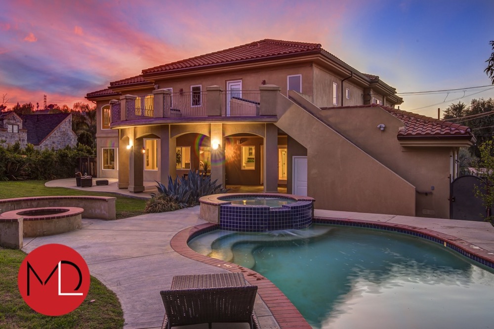 <p class="sold-listings">18426 WELLS DRIVE<br/>TARZANA, CA 91356<br/><strong> MONTHLY RENTAL <br/>$9,300</strong></p>