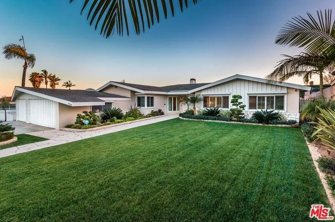 LOS ANGELES, CA SOLD $1,500,000