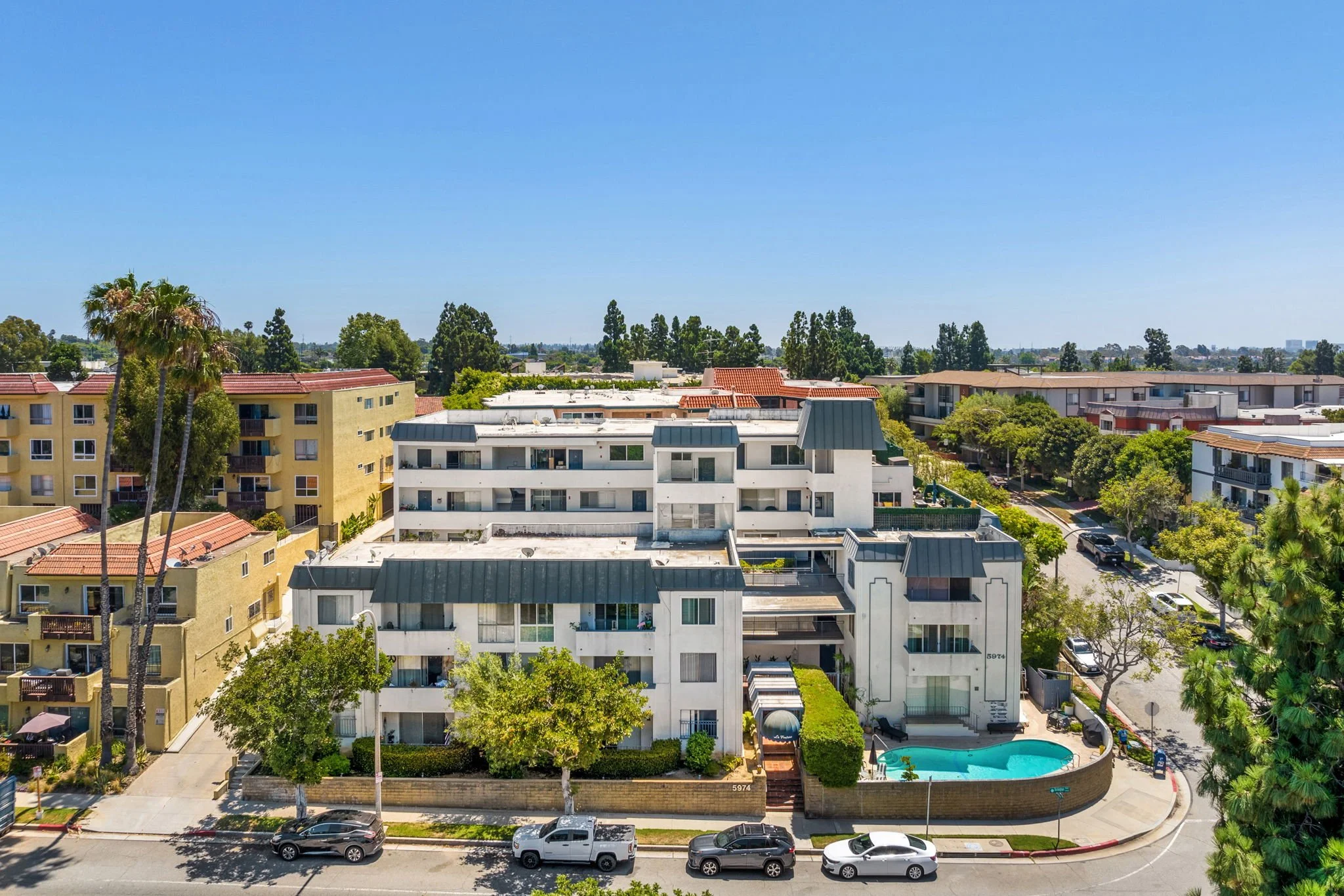 3-web-or-mls-5974-buckingham-pkwy.jpg