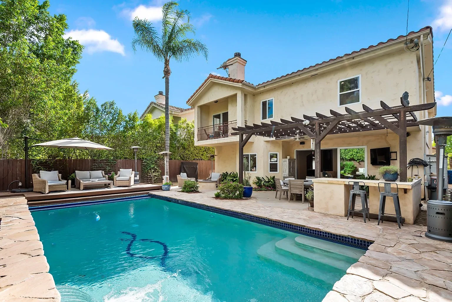  4724 NOBLE AVE  SHERMAN OAKS, CA, 91403  FOR LEASE  $15,500 