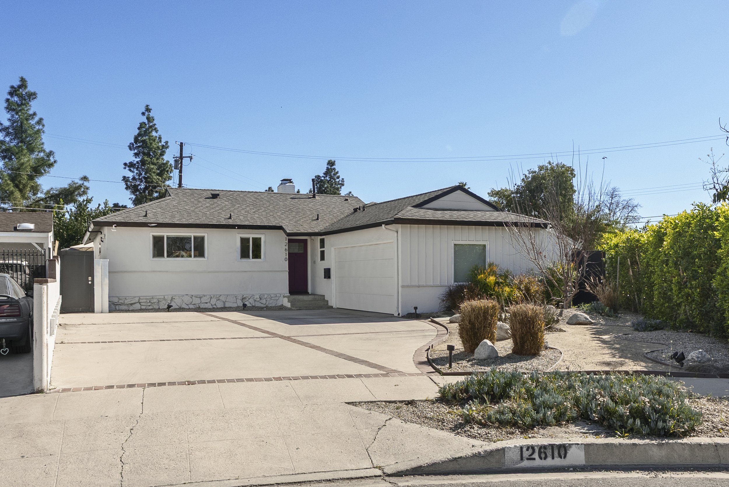  12610 KESWICK ST  NORTH HOLLYWOOD, CA 91605  FOR SALE  $1,195,000 