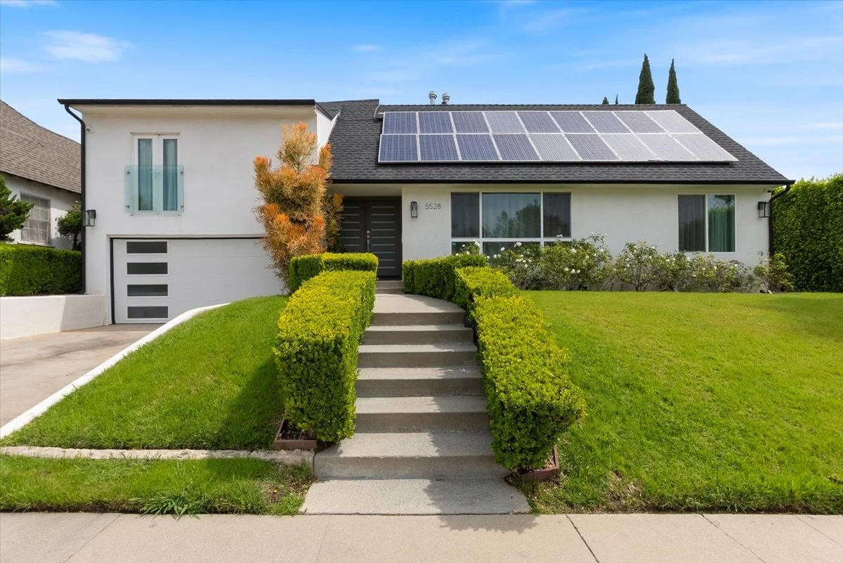  5528 MARBURN AVE  LOS ANGELES, CA, 90043  FOR LEASE  $9,750 / MO Unfurnished $12,250 / MO Furnished 