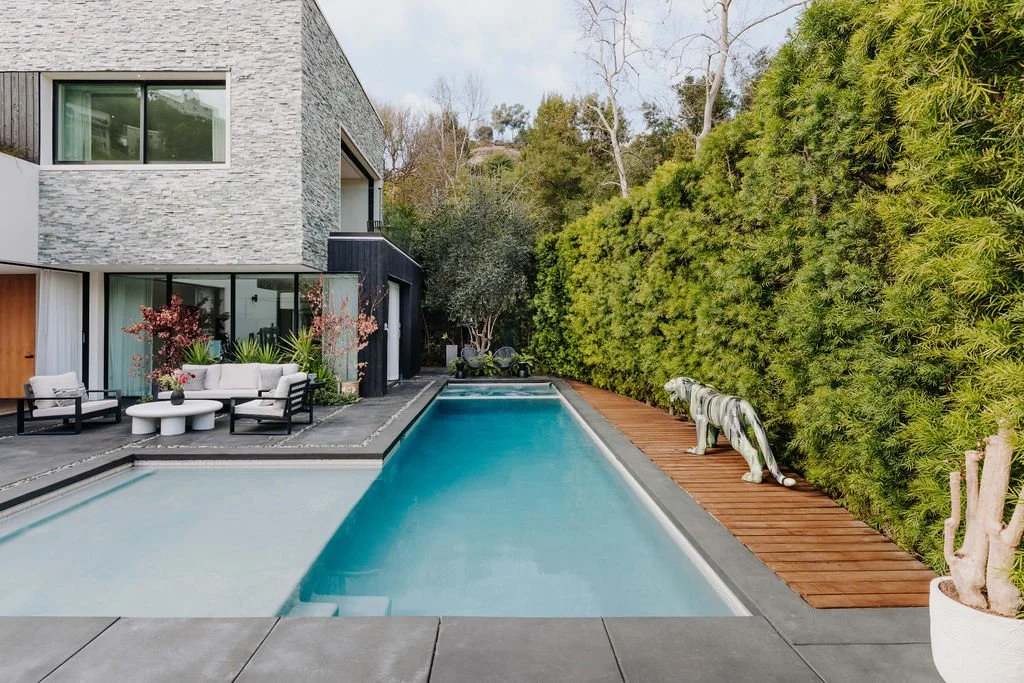7681 Willow Glen Rd, Hollywood Hills