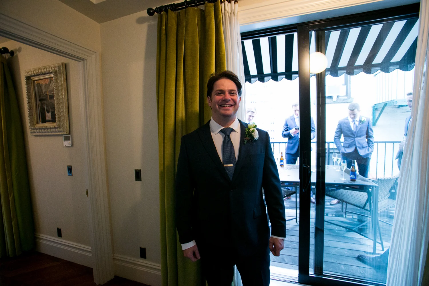 HeatherPhelpsLipton-Modern-Wedding-Photography-TribecaRooftop-ChurchOfTheAscension-40.jpg