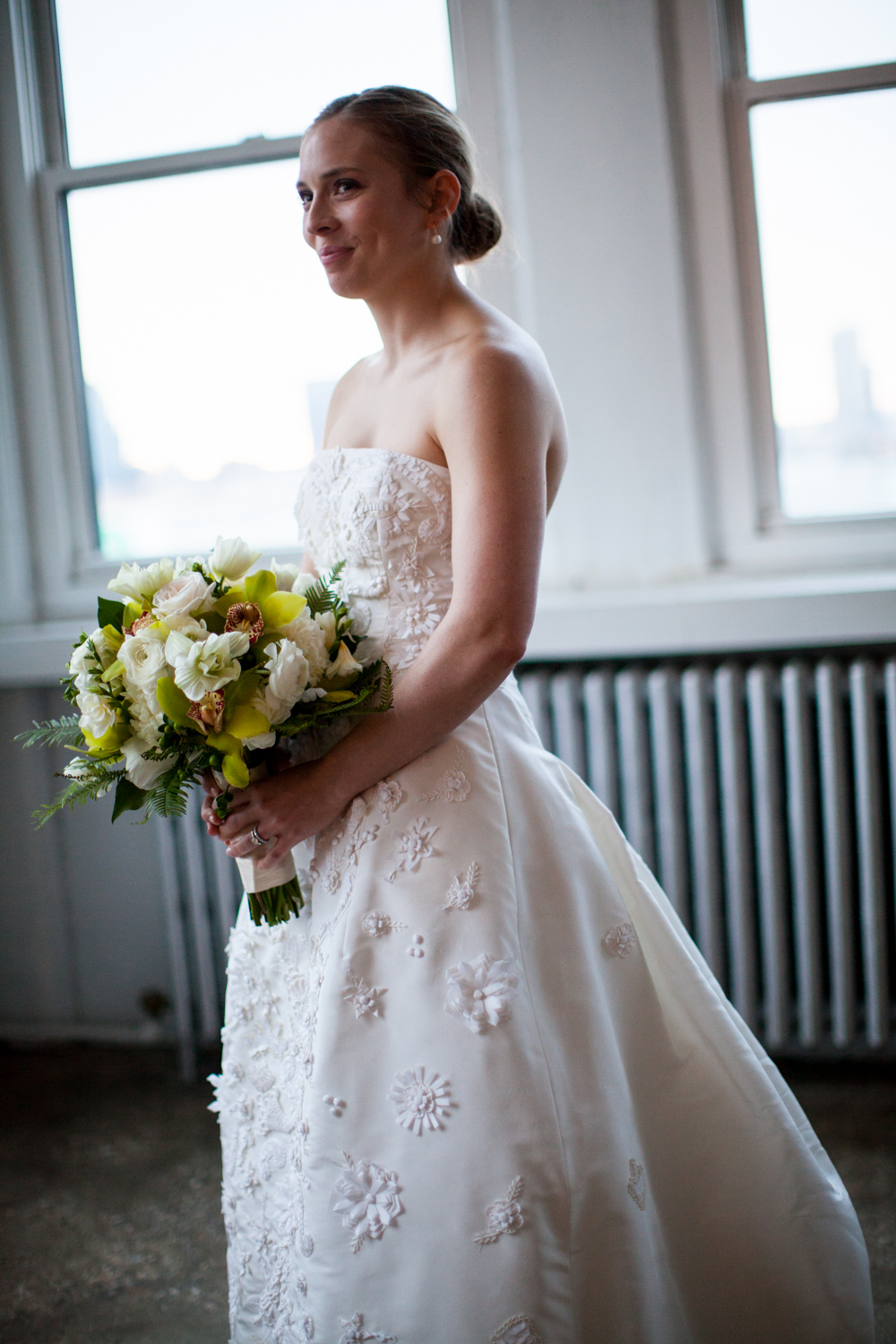 HeatherPhelpsLipton-Modern-Wedding-Photography-TribecaRooftop-ChurchOfTheAscension-9.jpg