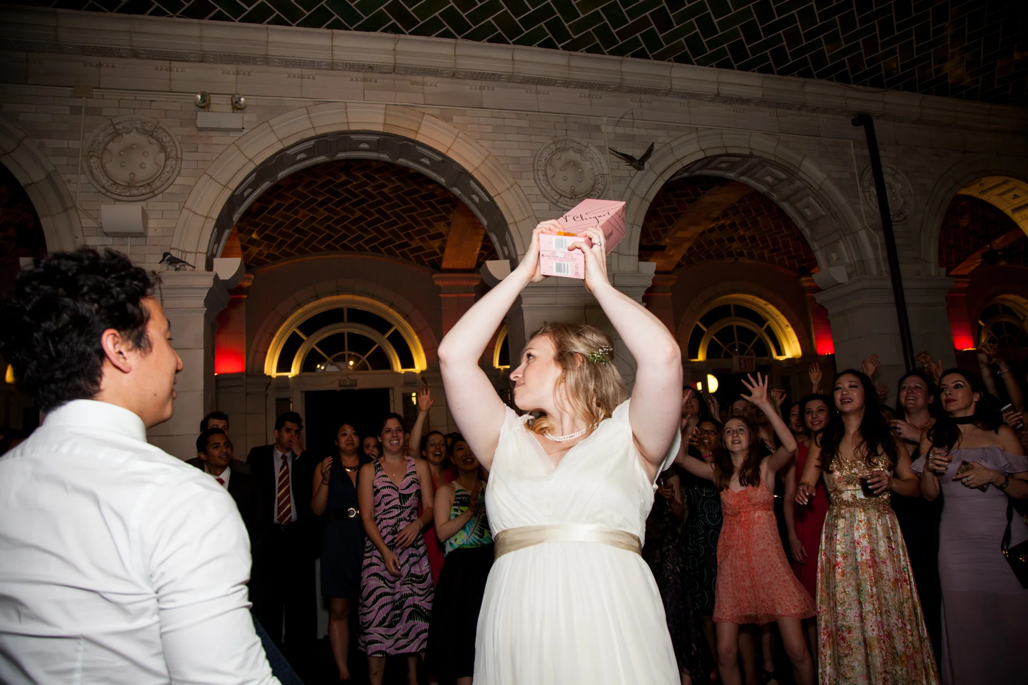 HeatherPhelpsLipton-Modern-Wedding-Photography-ProspectPark-PicnicHouse-summer-69.jpg