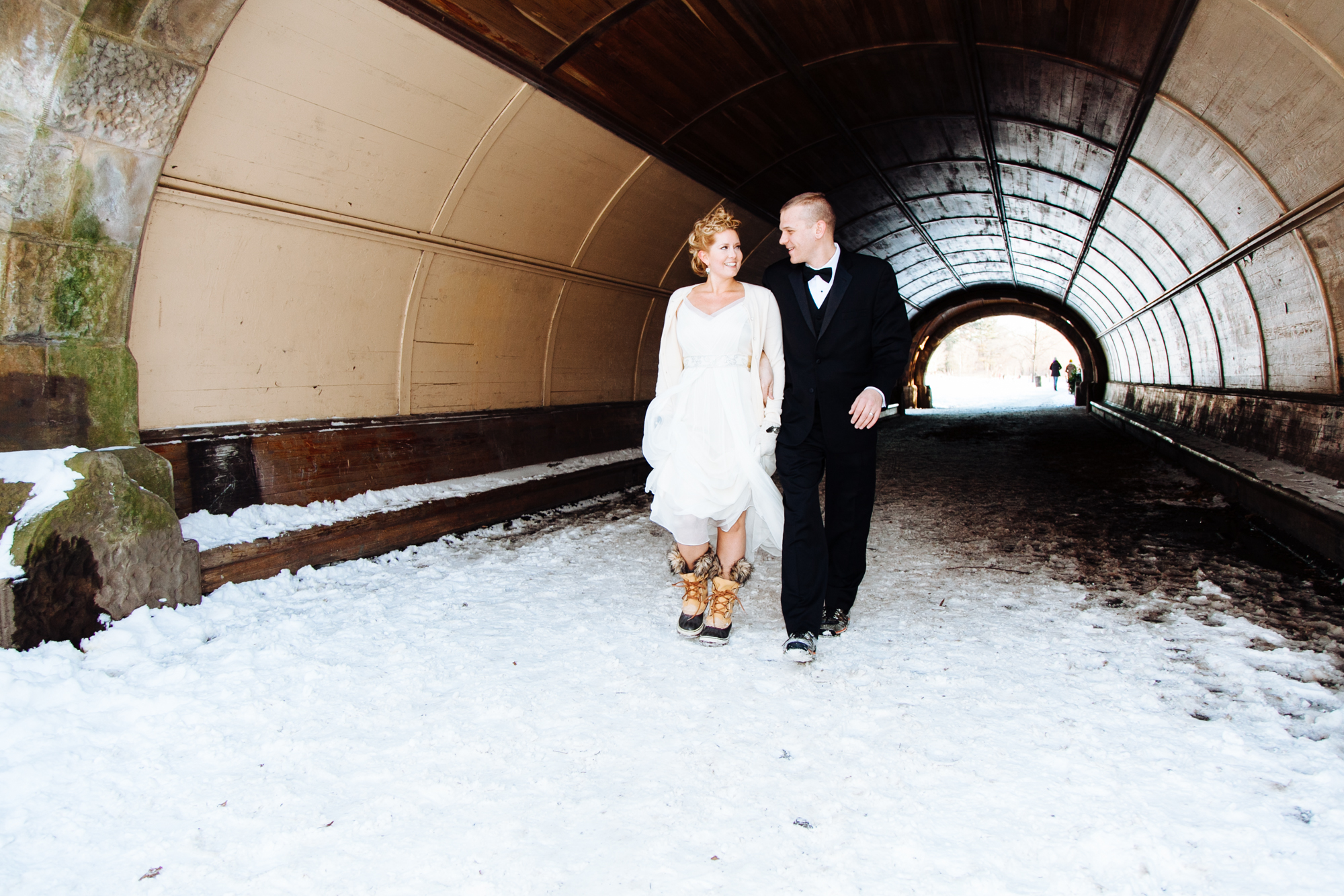 HeatherPhelpsLipton-Modern-WeddingPhotography-GreenBuilding-winter-prospectpark-14.jpg