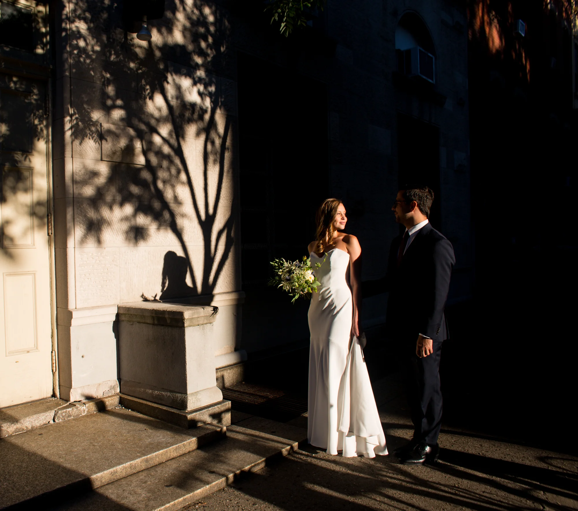 HeatherPhelpsLipton-Modern-Wedding-Photography-ProspectPark-PicnicHouse-summer-27.jpg