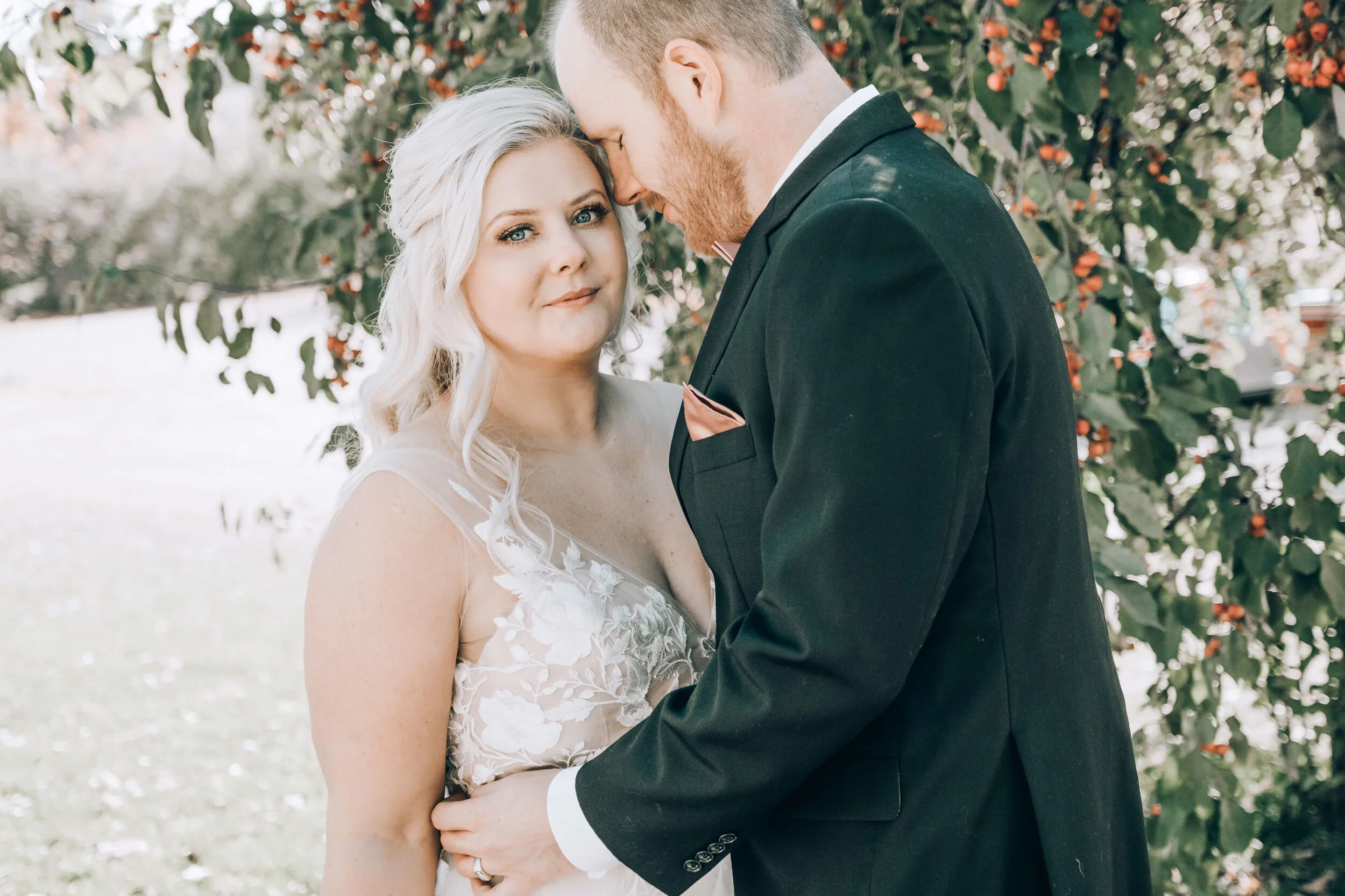 Hotel Landing_Wayzata_Minnesota_Wedding_Photography_LizNik_029.JPG