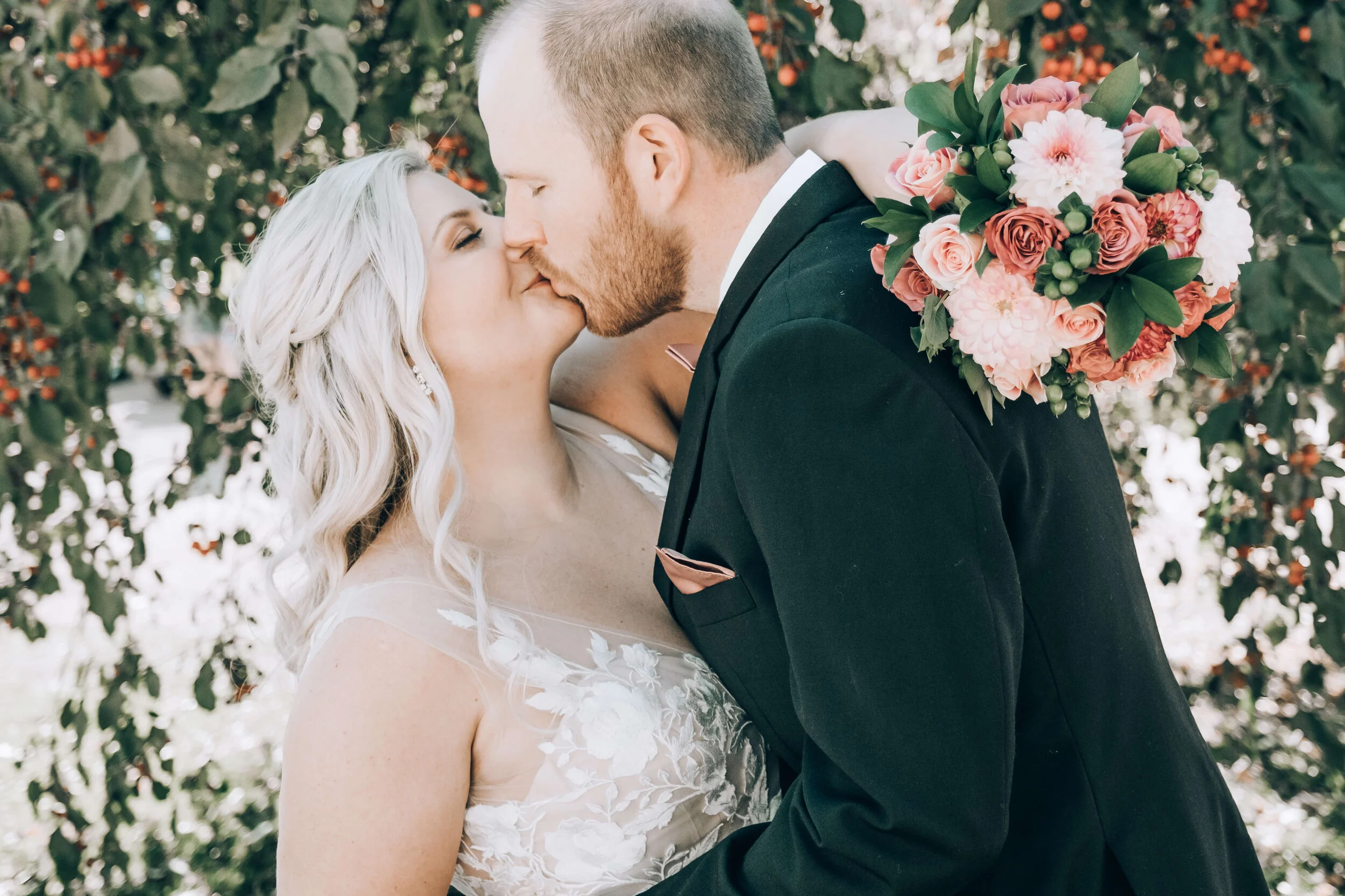 Hotel Landing_Wayzata_Minnesota_Wedding_Photography_LizNik_031.JPG