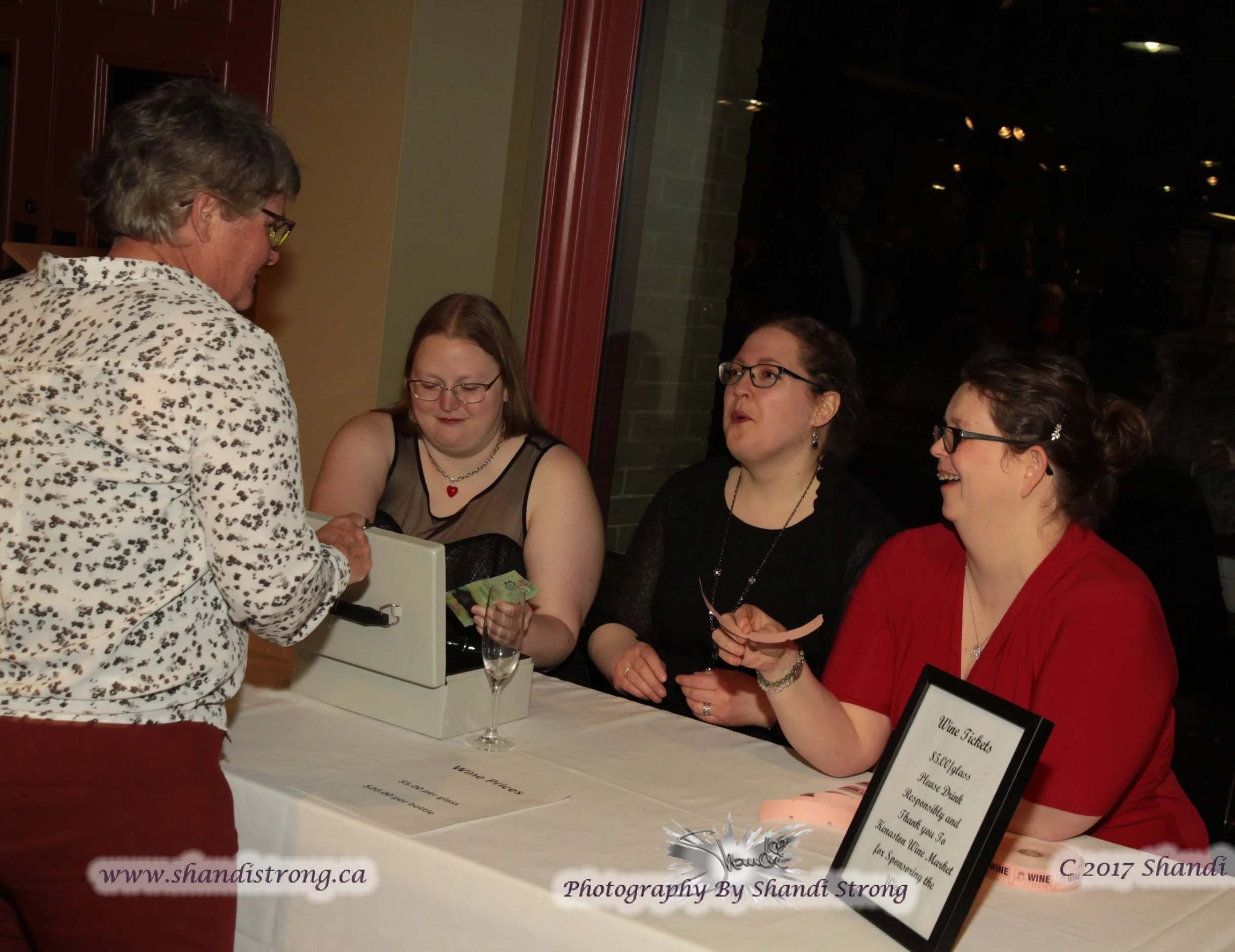 IMG_4012-volunteers.jpg