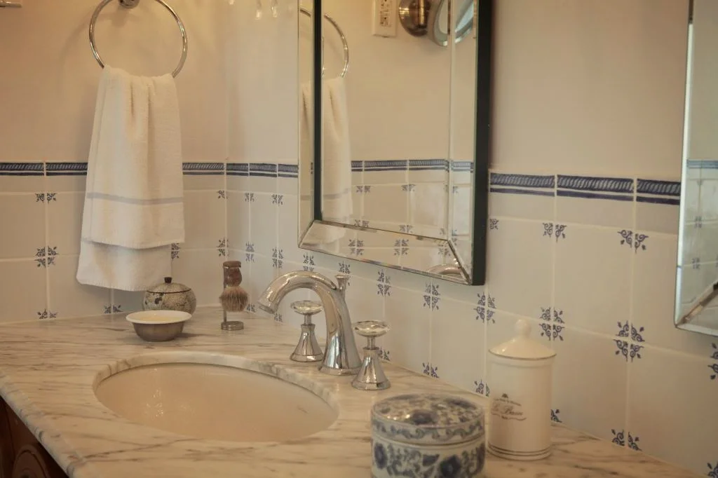 mastervanityunit_zpsf9a33966.jpg