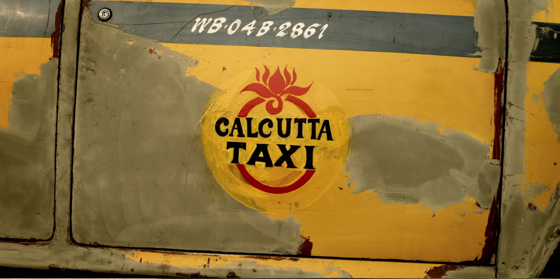 Calcutta_Taxi_06_Lorez.jpg