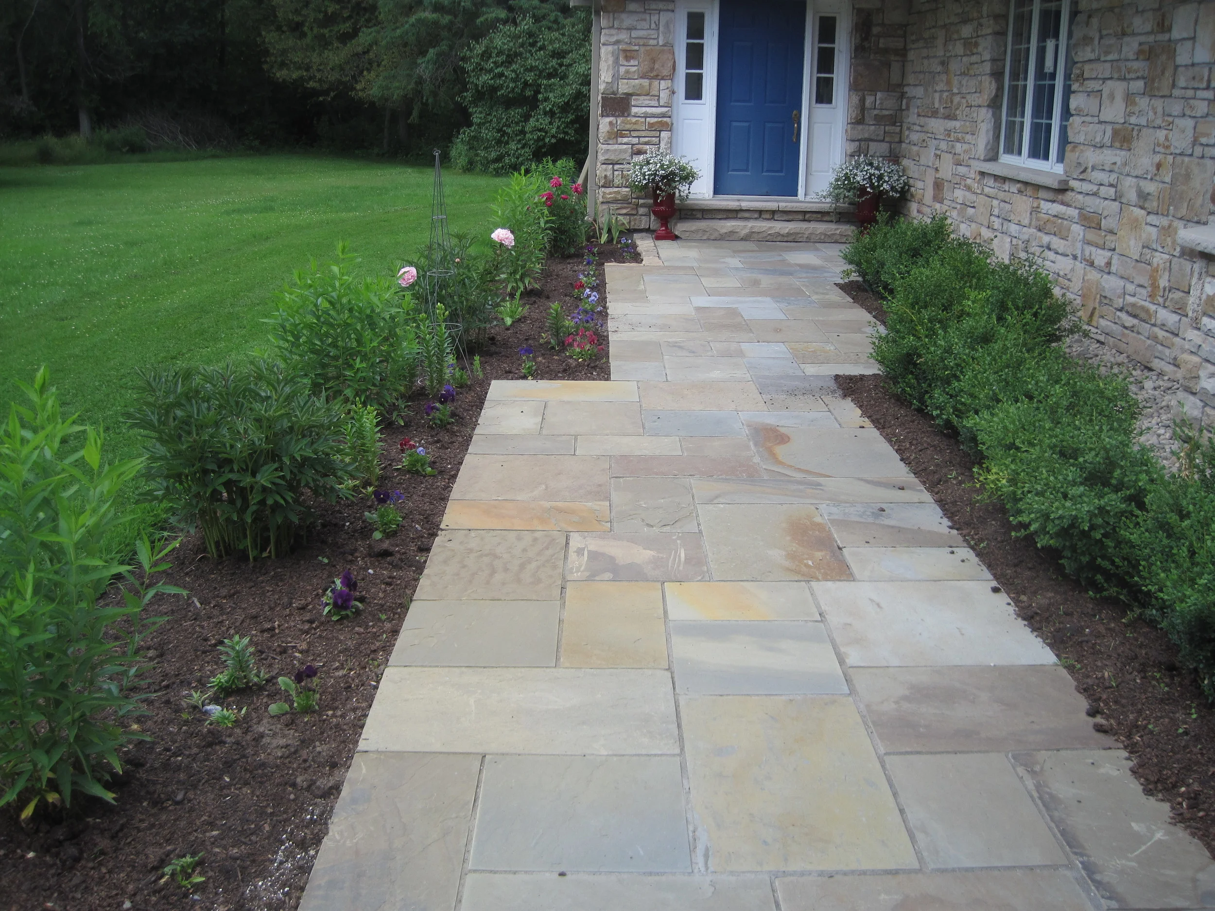 Pennsylvania square cut flagstone.