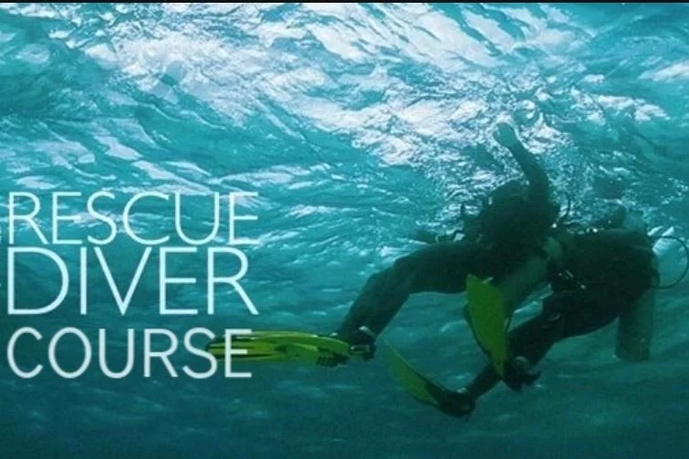RESCUE DIVER