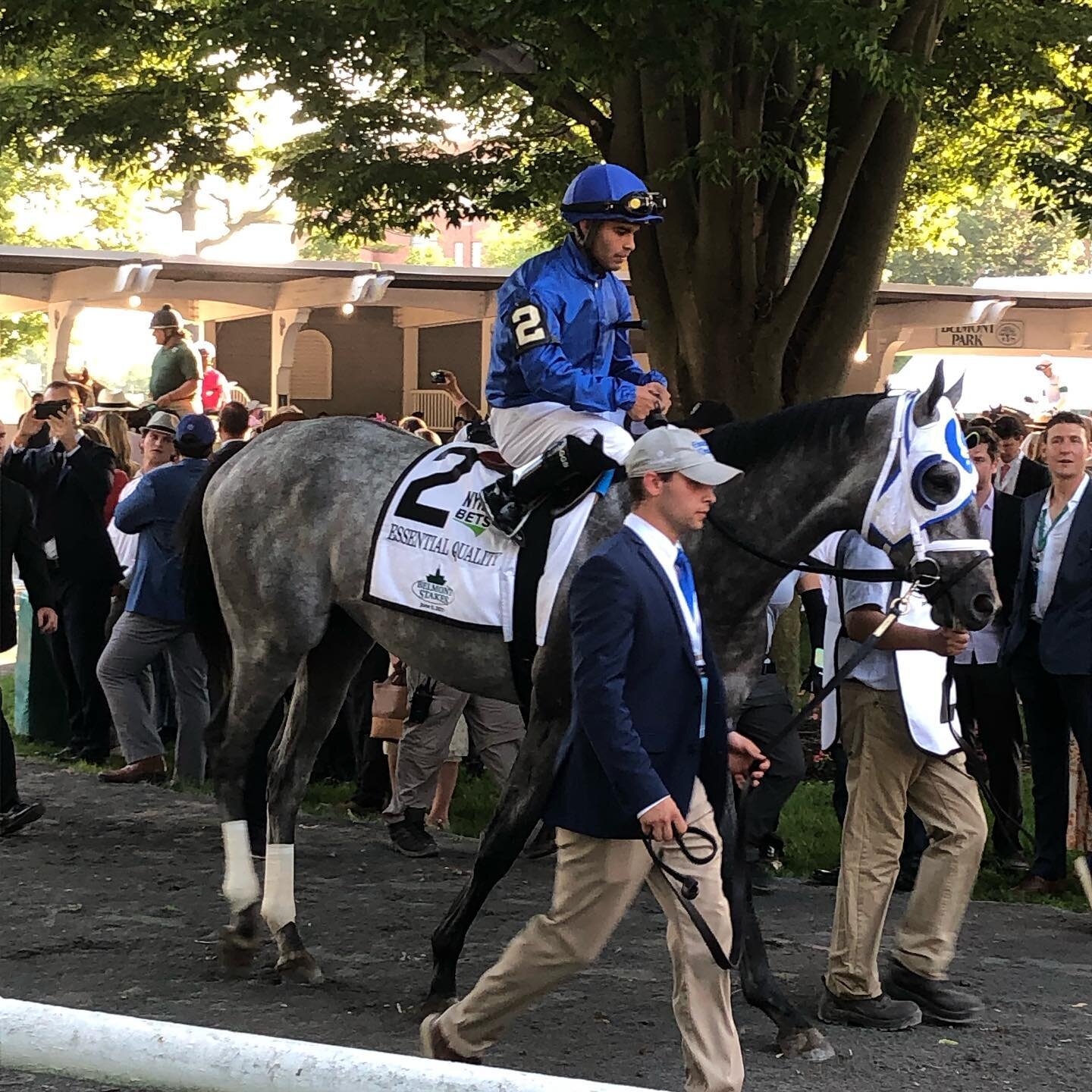 Congratulations to #EssentialQuality and all connections on the @belmontstakes victory! @lsaezpty1 @bradhcoxracing @godolphin The champion looked magnificent in the paddock and down the stretch🏇 Hope to see you in #NewYork again! 🌳🍎🗽 #Thoroughbre