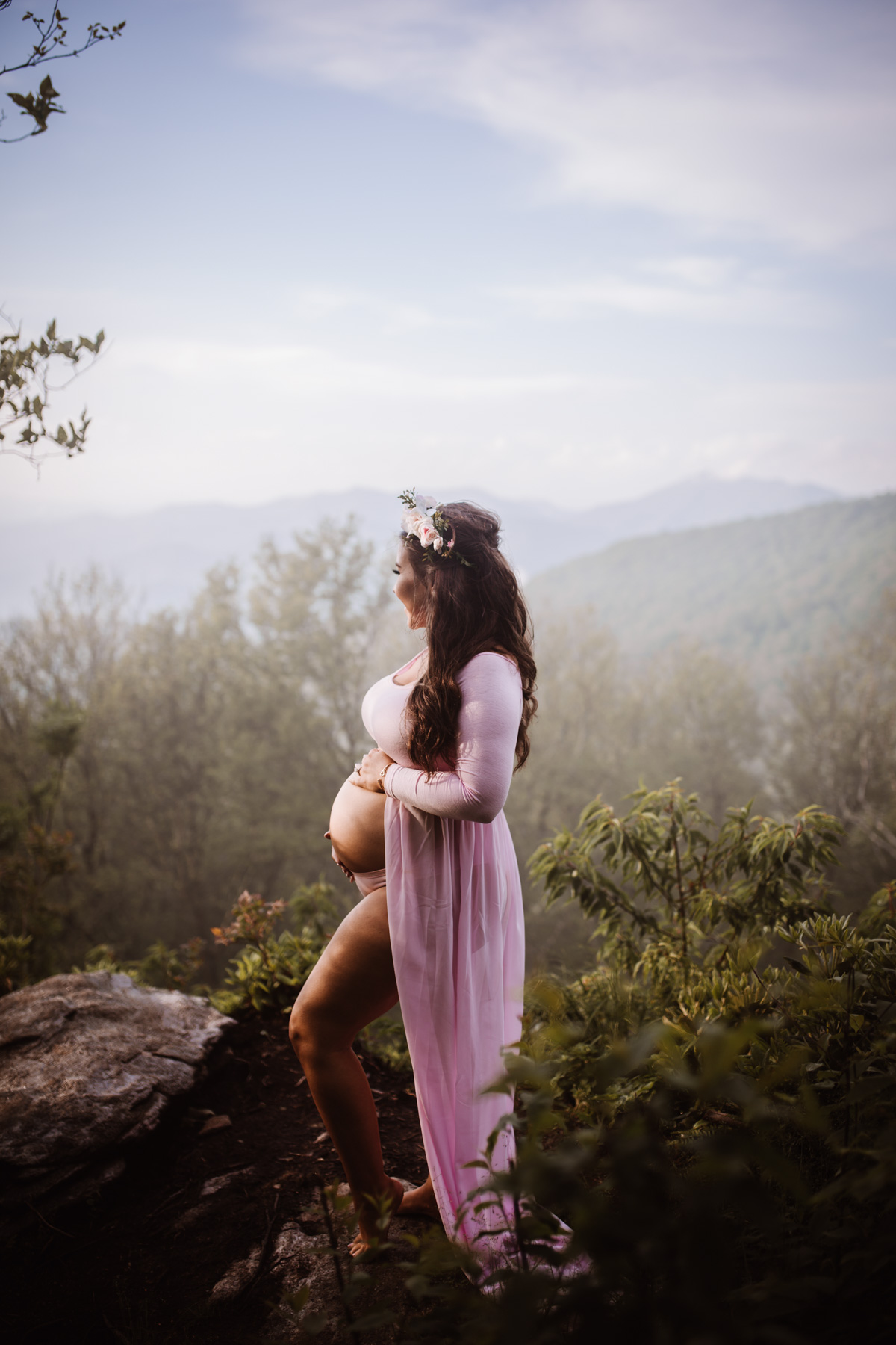 Craggy Gardens, Asheville North Carolina | Maternity Session on the Blue Ridge Parkway by Greensboro Winston-Salem Photographer | Kayli LaFon Photography