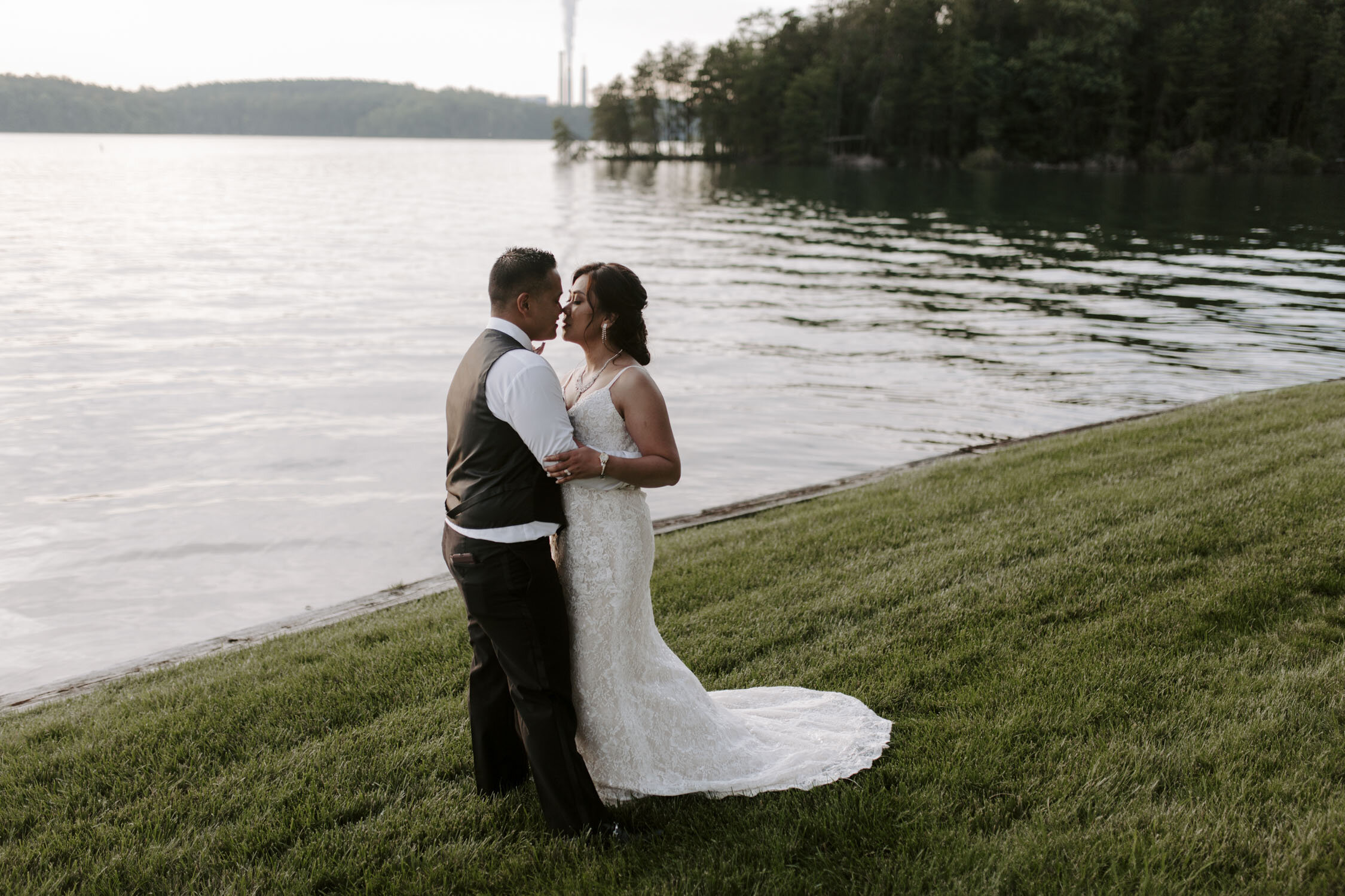 Greensboro Winston-Salem, NC Wedding Photography at Belews Lake | Bella Collina Mansion | Kayli LaFon Wedding Photographer