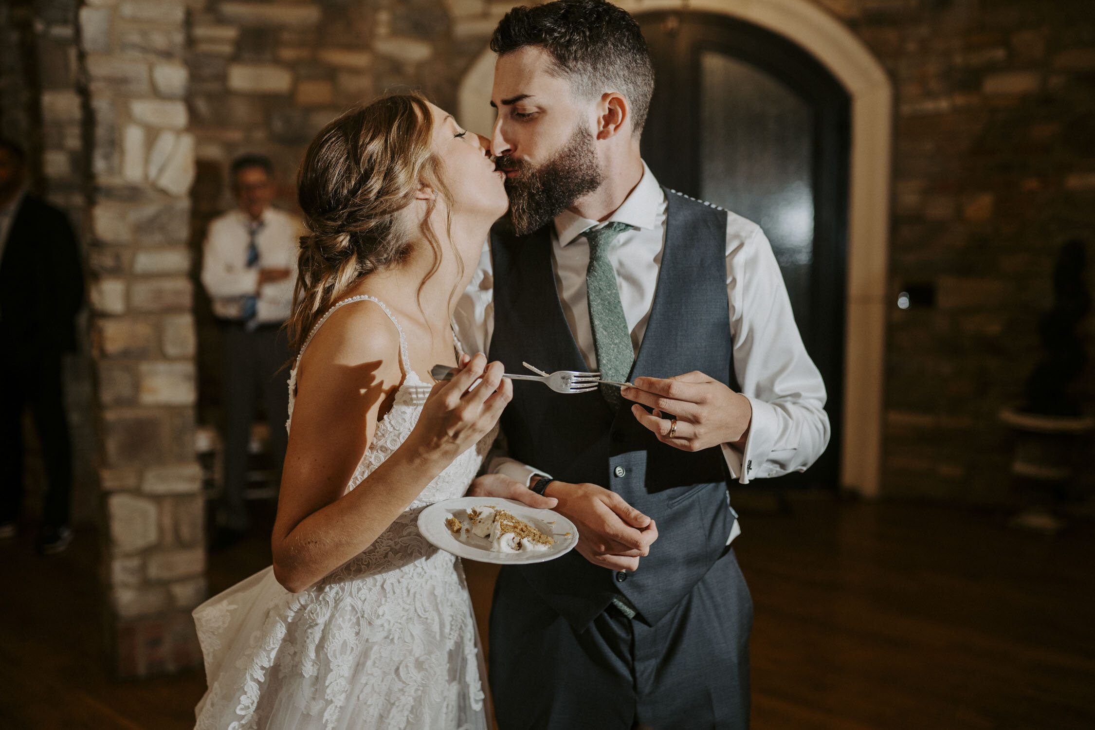Rustic and Romantic Wedding Reception at Bella Collina | By Greensboro, NC Wedding Photographer: Kayli LaFon Photography