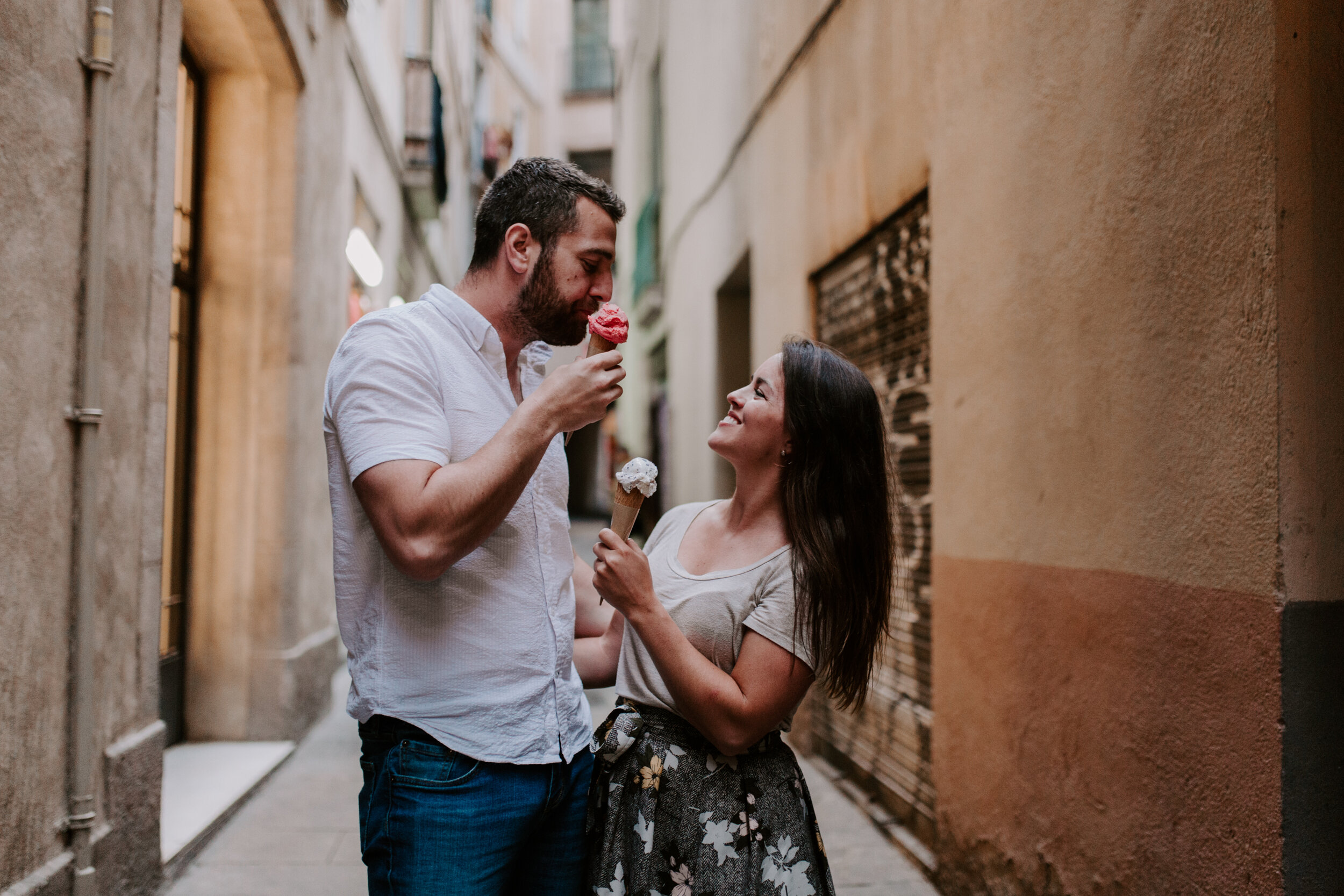 Cute engagement session with gelato in Barcelona, Spain